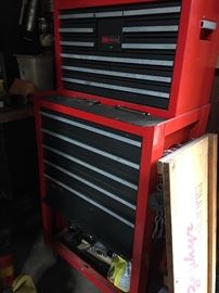 Craftsman tool
Chest and tools 
