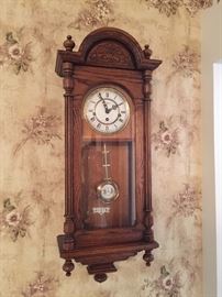 Wall Hanging Howard Miller Clock