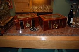 Cigar humidors