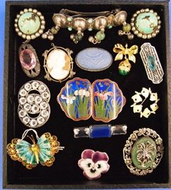 Jewelry lot 