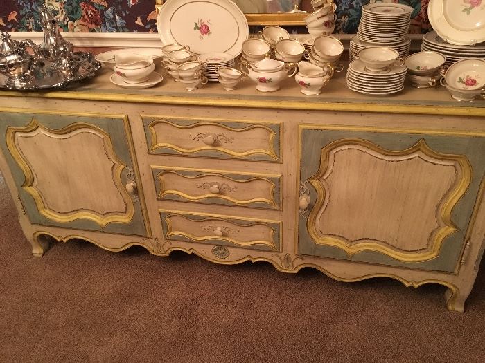 Vintage hand painted Buffet with an antique wash finish by Milling Road Furniture a division of Baker Furniture Co., 3 drawers, the top with silver cloth, right hand door and left hand door each have a shelf. partition  in fine condition