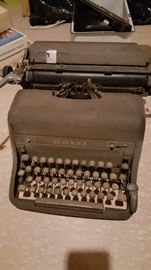 ROYAL TYPEWRITER....works but needs a really good cleaning