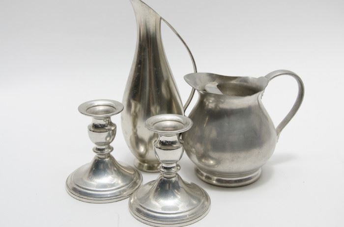  Pewter Accent Pieces http://www.ctonlineauctions.com/detail.asp?id=668235