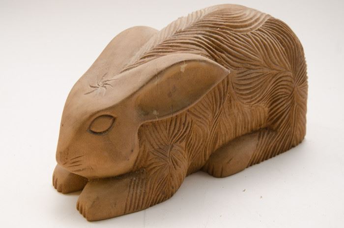  Arthur Court Design Carved Wooden Rabbithttp://www.ctonlineauctions.com/detail.asp?id=668254
