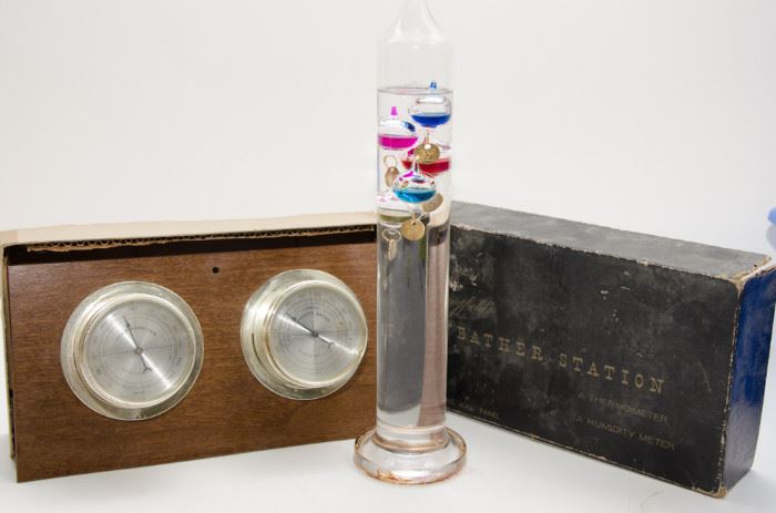 Galileo Floating Thermometer & Springfield Weather  http://www.ctonlineauctions.com/detail.asp?id=668257