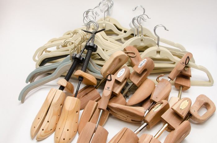  Wooden Shoe Forms and Space Saving Hangers http://www.ctonlineauctions.com/detail.asp?id=668286