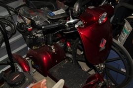  Cute 4-Wheel Electric Scooter (Mini Trike) http://www.ctonlineauctions.com/detail.asp?id=668292