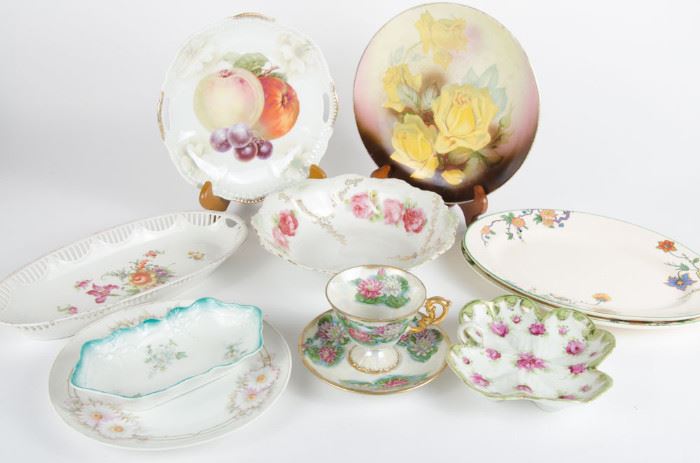 Group of Various China Pieceshttp://www.ctonlineauctions.com/detail.asp?id=668309