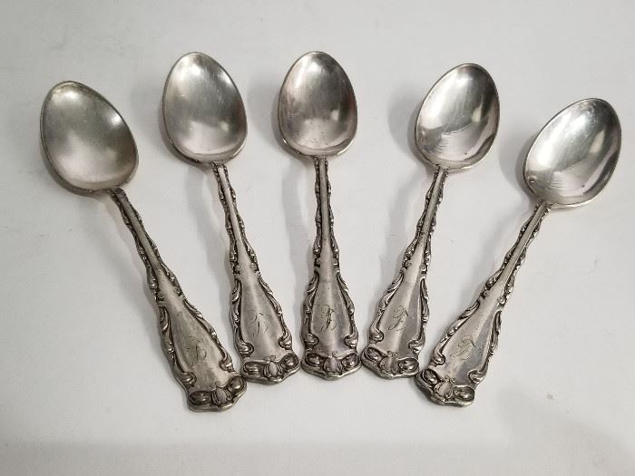 . Reed & Barton Set of Spoons http://www.ctonlineauctions.com/detail.asp?id=668300