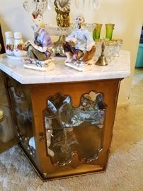 vitrine table with marble top