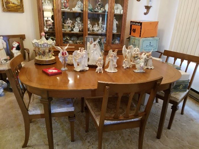 dining room table, leaves, 6 chairs