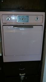 Mid century pink oven