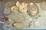 Serving pieces