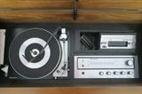 Stereo console
