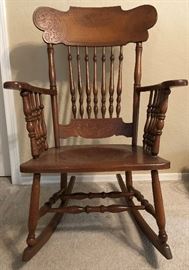 Rocker w Embossed Leather Seat