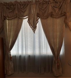 Draperies and Matching Bedding
