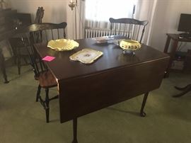 Kittinger Drop Leaf Table