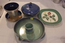 Box lot of ceramic pieces, two plates
