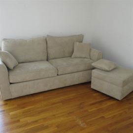 KEVIN CHARLES LIVING ROOM SOFA SET