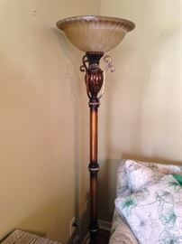 Large standing light, excellent condition.