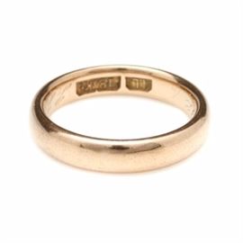 18K Yellow Gold Band: An 18K yellow gold band. This yellow gold band is personalized on the interior. It reads as ‘L.L.S. to M.F.F. 2-1-12’.