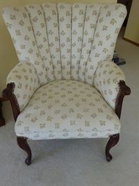 Lady's chair 