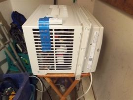 Window air conditioner