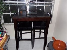 Kitchen pub style table w/2 chairs