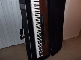 Yamaha Electronic Piano - 88 keyboard w/carrying case, stand and bench