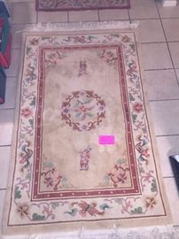 Ethan Allen,100 % virgin wool face, Peking design 1027, Size 4 x 7  wool rug - $75 / OBO
