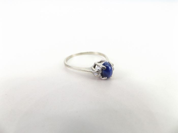 14k White Gold Ring with Star Sapphire and Real Diamonds (2.1 grams Total Weight) 
