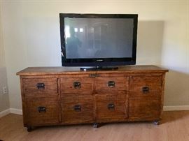 Elliot & Bros Credenza
