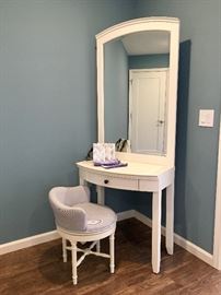 Pottery Barn Vanity w/Mirror and Swivel Stool