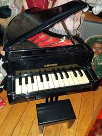 Toy player piano
