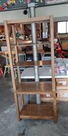 Nice Solid Display Shelf Open on all 4 Sides