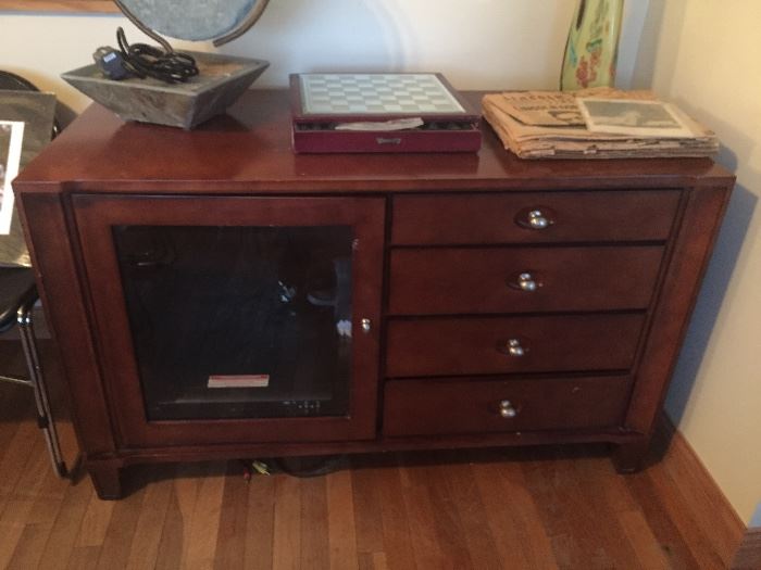 Stereo cabinet $100