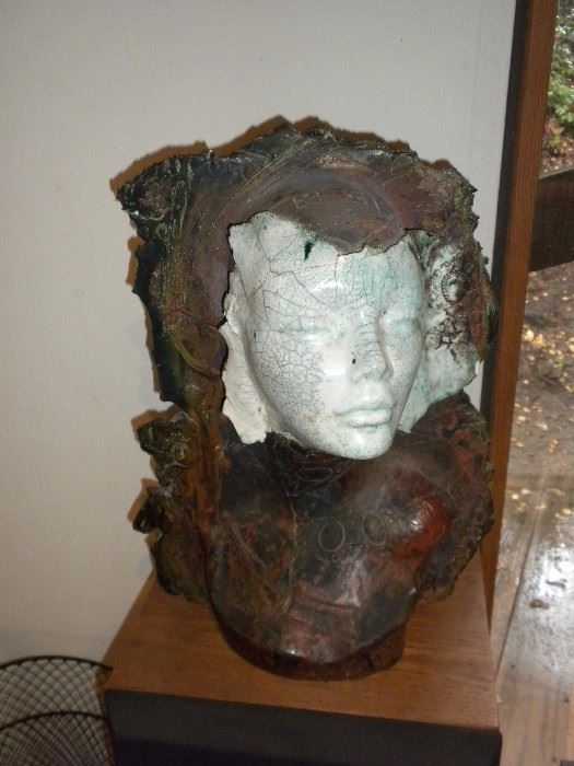POTTERY BUST