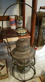 Northern Pacific Railway lantern, dated 1925   mfg. by Armspear