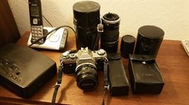 Canon 35mm with 2 lenses, flash