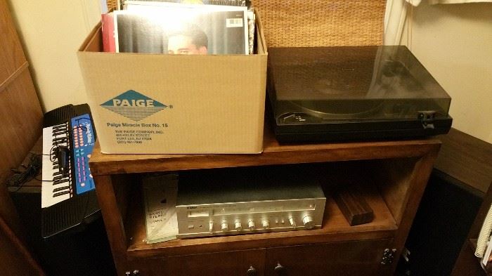 whole box of Elvis LP's - turntable (needs belt) - Yamaha receiver