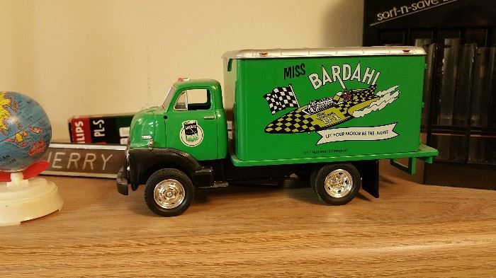 Miss Bardahl toy truck