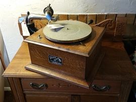 Victor Talking Machine, style VV-IV