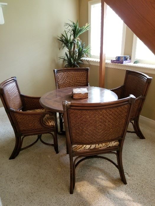 Game table w/ rattan chairs 
