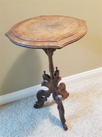Antique pedestal table 