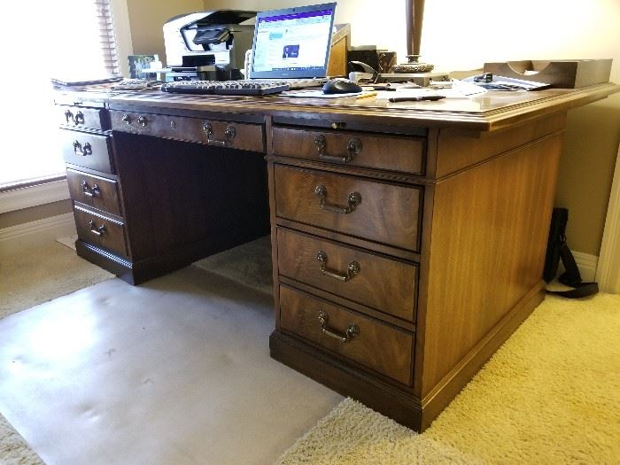 Kimball executive desk (better pics coming soon)