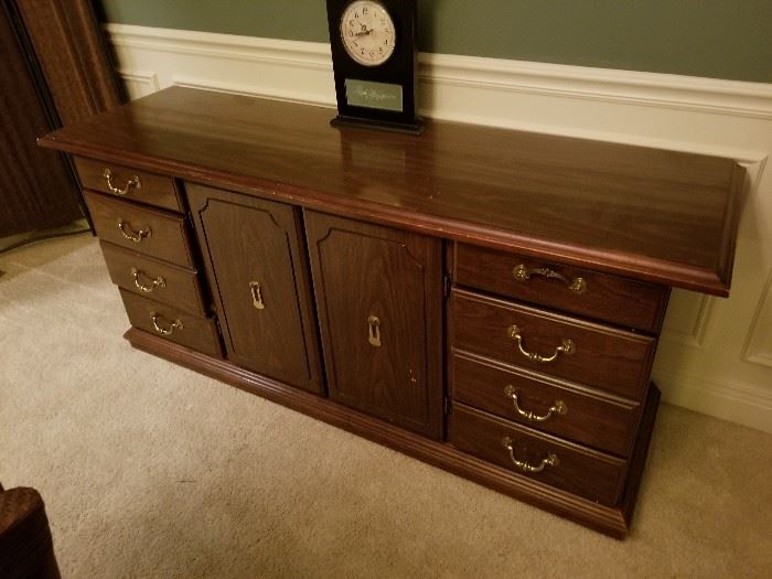 Filing cabinet Credenza