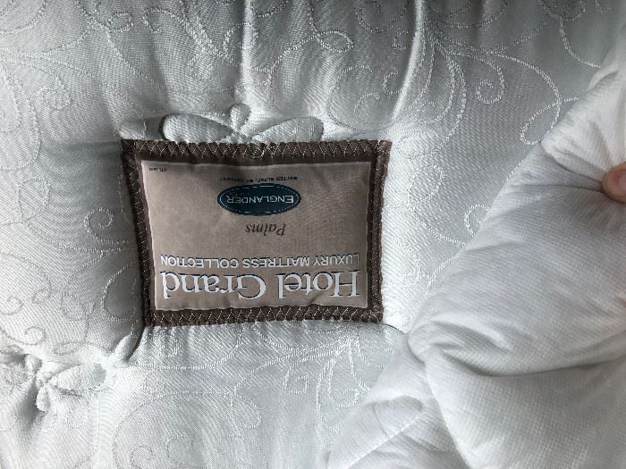 Hotel Grand Luxury Mattress pillow top
