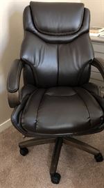 La-Z-Boy Brahms Executive Chair