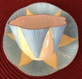 Collection of Cups & Saucers: Shelley
