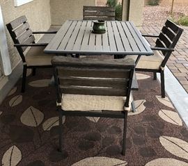 Patio Set, Area Rug Orian 77"x 116"